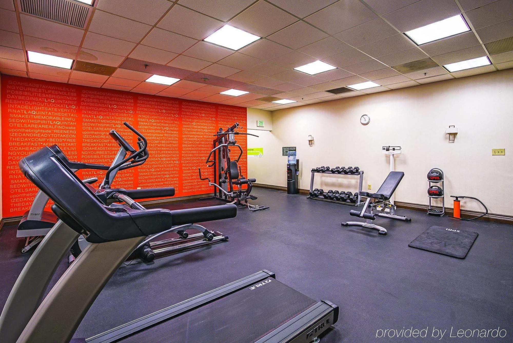 Holiday Inn & Suites Philadelphia-Runnemede/Exit 3-New Jersey Turnpike Екстер'єр фото